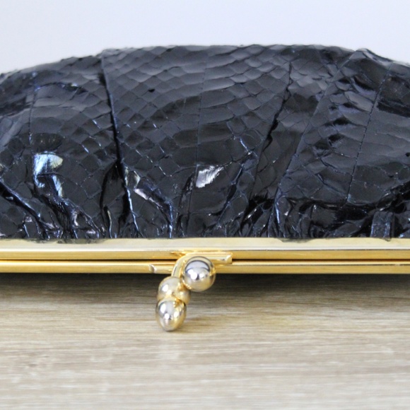 VINTAGE 1980s Judith Leiber Snake Skin Clutch - Picture 3 of 8